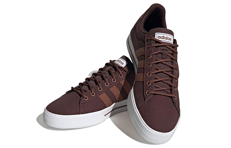 Lookbook adidas Daily 3.0 'Marrón Sombra' IF7491