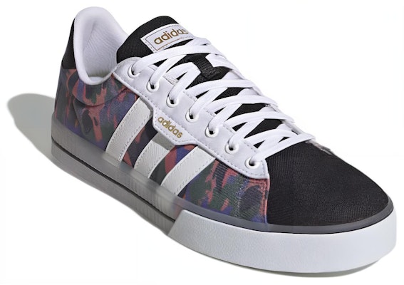 adidas Daily 3.0 'Putih Hitam Camo' GY2421 Lookbook adidas Daily 3.0 'Putih Hitam Camo' GY2421