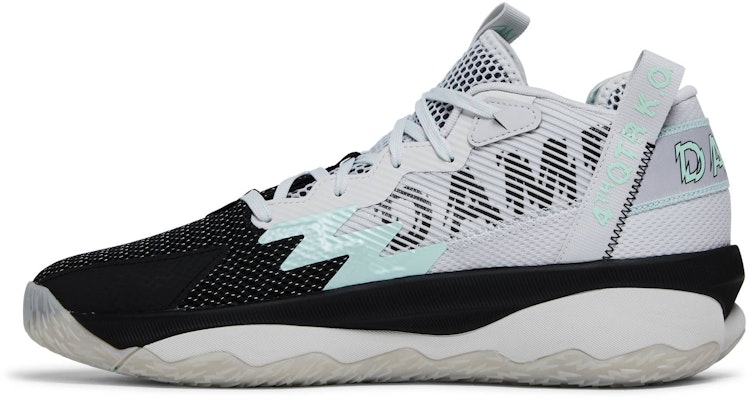 adidas Dame 8 'Dash Grey' Kelabu GY0379 Lookbook adidas Dame 8 'Dash Grey' Kelabu GY0379