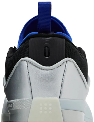 阿迪达斯 Dame 9 'Tecmo Bowl' 篮球鞋 JH6633 Sizing 阿迪达斯 Dame 9 'Tecmo Bowl' 篮球鞋 JH6633