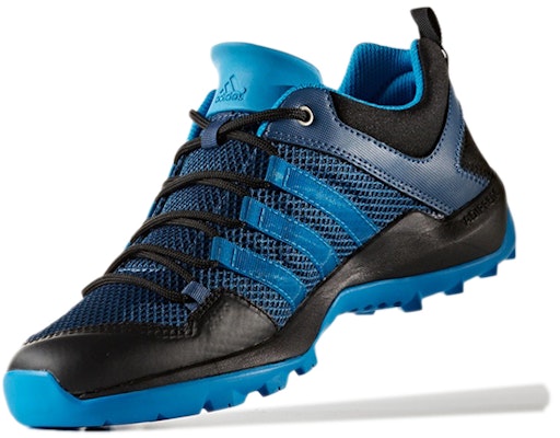 adidas Daroga Plus 耐磨防滑 低幫運動鞋 藍黑色 Lookbook adidas Daroga Plus 耐磨防滑 低幫運動鞋 藍黑色