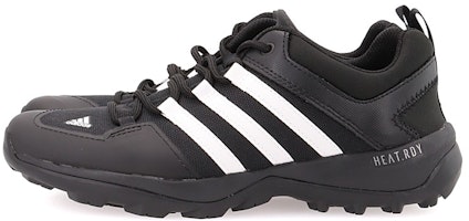 阿迪达斯 Daroga Plus 帆布鞋 '黑白' FX9523 Lookbook 阿迪达斯 Daroga Plus 帆布鞋 '黑白' FX9523