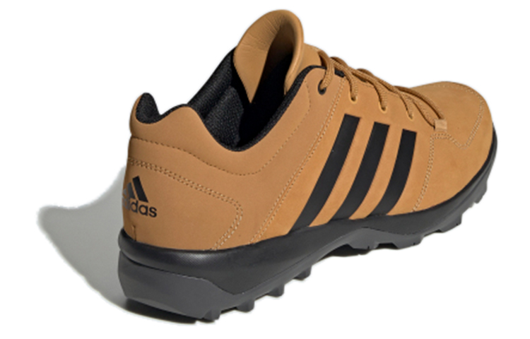 Shop adidas Daroga Plus Lea ''Marrone Nero'' FU9256