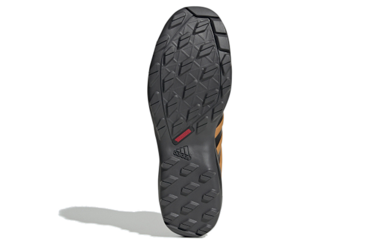 Details for adidas Daroga Plus Lea ''Marrone Nero'' FU9256