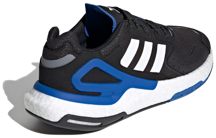 Shop 阿迪达斯 Day Jogger '黑蓝' 运动鞋 FW4041