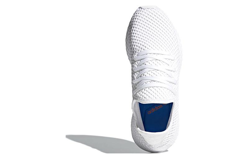 Shop adidas Originals Deerupt 三重白 運動休閒鞋 男款 纯白