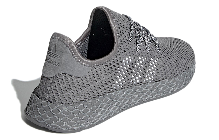 Shop 阿迪达斯 Deerupt Runner 灰色三代 DB2681