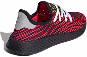 Shop adidas originals Deerupt Runner 耐磨透氣運動鞋 酒紅色 男女兼用
