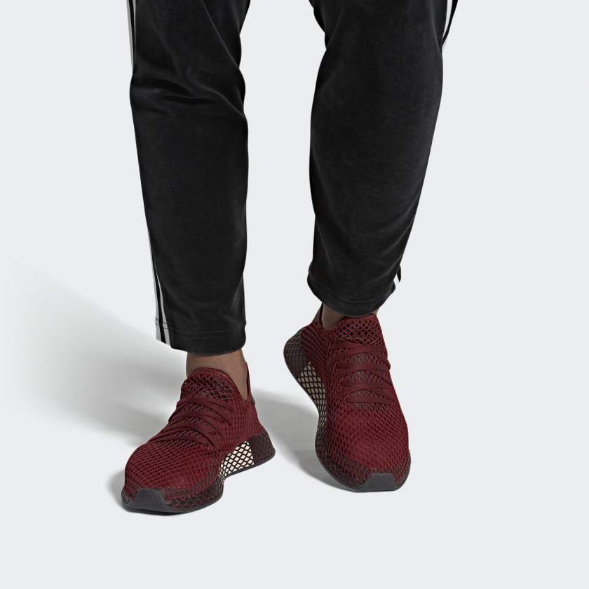 Sizing adidas Deerupt Runner Originals 'Burdeos Universitario Negro Básico' EE5681