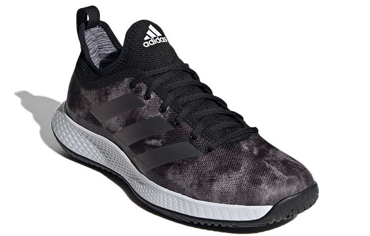 Lookbook adidas Defiant Generation Multicourt 黑灰色