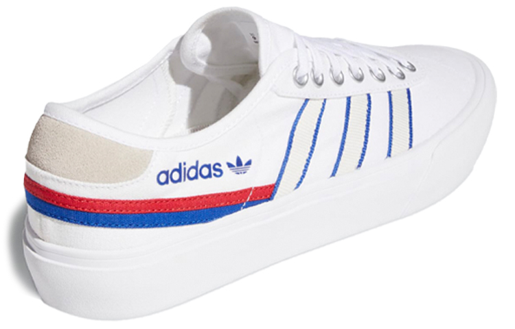 Shop 아디다스 델팔라 '화이트 스칼렛 블루' FV0639