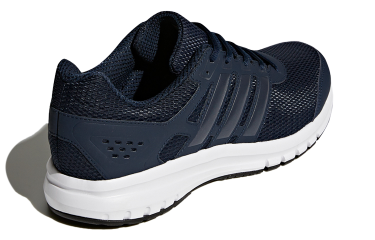 Shop adidas Duramo Lite 運動 舒適 透氣 低筒 跑步鞋 男款 藏藍色