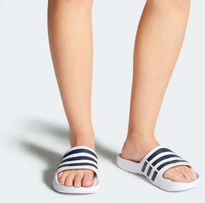 아디다스 듀라모 슬라이드 (Adidas Dyu ramo Seullaendeu) F32892 Sizing 아디다스 듀라모 슬라이드 (Adidas Dyu ramo Seullaendeu) F32892