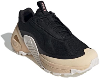 アディダス エッジランナー 黒ベージュピンク IF1703 Lookbook アディダス エッジランナー 黒ベージュピンク IF1703