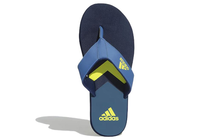 Shop adidas Eezay 2019 休閒運動拖鞋 深藍色