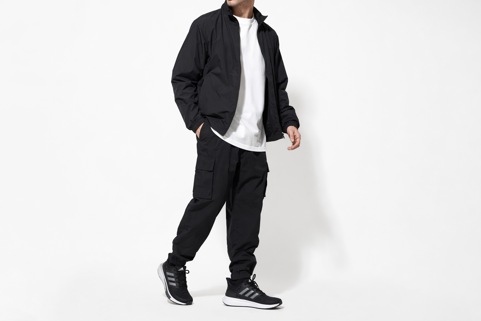 Order adidas EQ21 跑鞋「鐵黑金屬」H00512