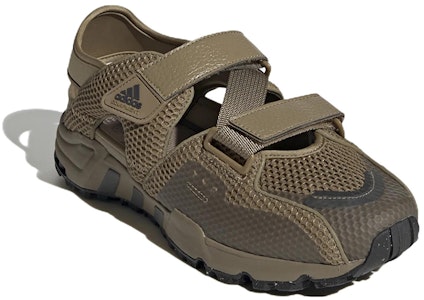 阿迪达斯 EQT93 凉鞋 '科技卡其' GZ7201 Lookbook 阿迪达斯 EQT93 凉鞋 '科技卡其' GZ7201