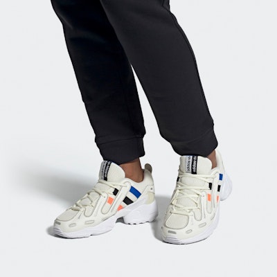 EQTガゼル オフホワイト/シグナルコーラルブルー EF5334 Sizing EQTガゼル オフホワイト/シグナルコーラルブルー EF5334
