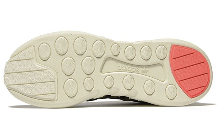 Shop adidas Originals EQT 支援 ADV 迷彩橄欖 الأخضر