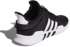 Shop adidas originals Eqt 支援 Adv 黑色