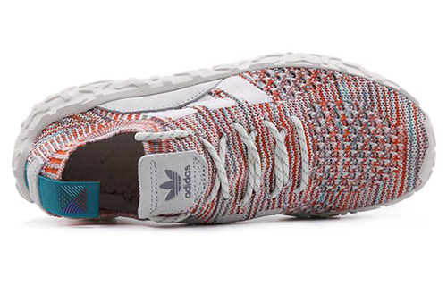 Shop 阿迪达斯 F/22 Primeknit“橙色” AH2172
