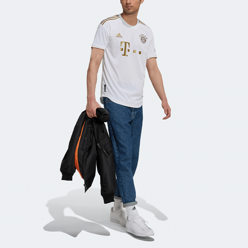 Shop adidas FCB Bayern Munich Camiseta Blanca Edición Jugador Manga Corta Fútbol HI3883
