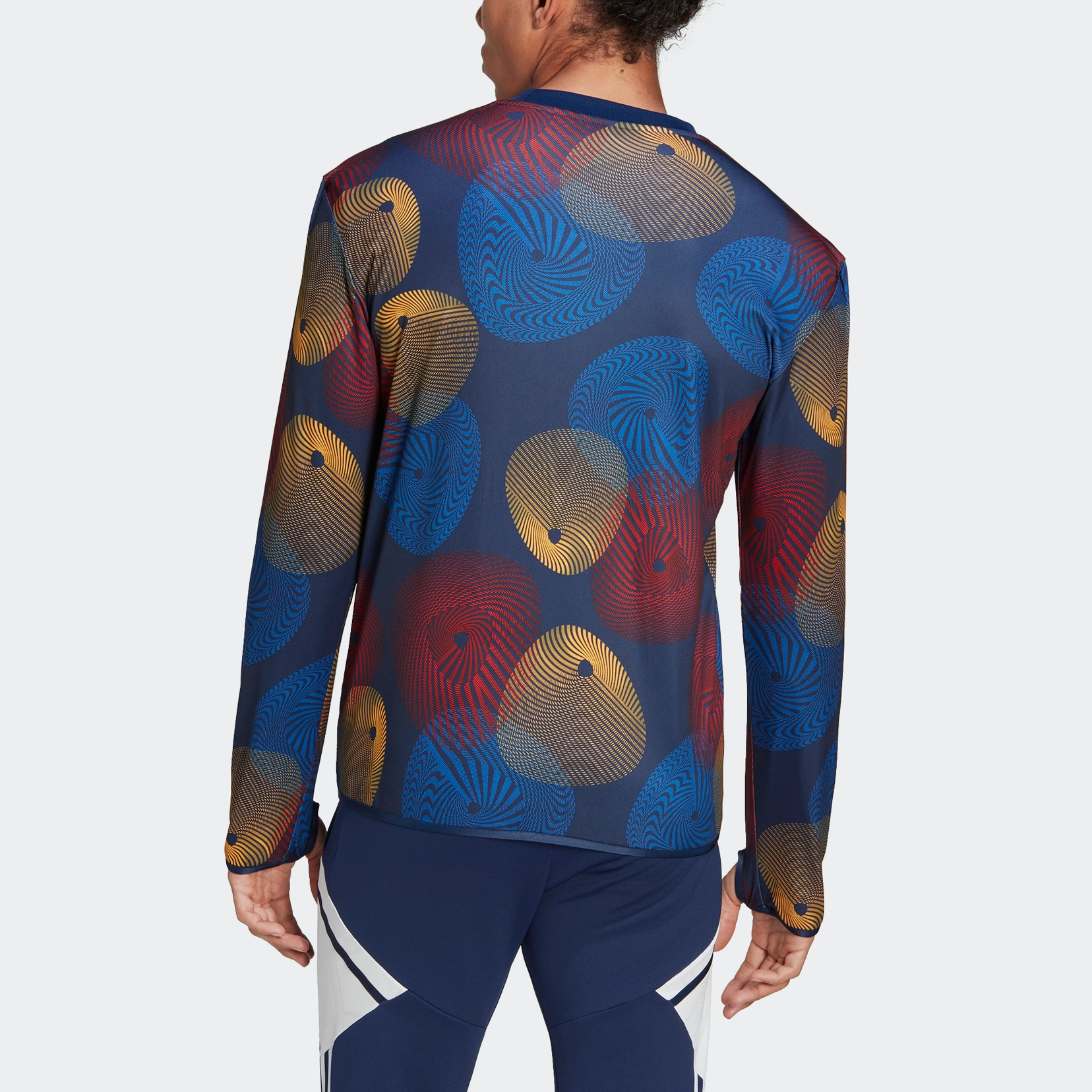 Shop アディダス FEF ブルークルーネック プルオーバー サッカー スウェットシャツ ロゴプリント HF1420