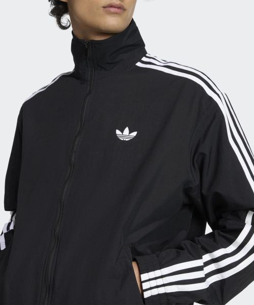 Lookbook adidas Firebird Woven Track Top - Black KE1366