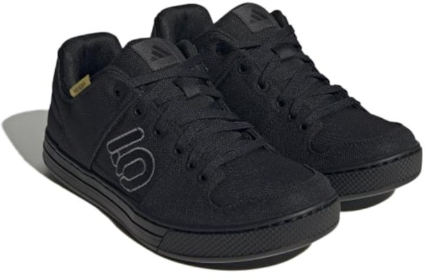 adidas Five Ten Freerider 'Hitam Abu-abu' HQ2105 Lookbook adidas Five Ten Freerider 'Hitam Abu-abu' HQ2105