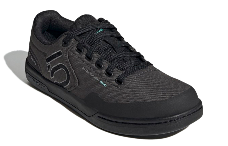 Lookbook adidas Five Ten Freerider Pro Canvas ''Grigio Scuro Solido'' GZ1931