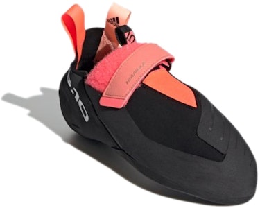 adidas Five Ten Hiangle 'Hitam Teras Merah Jambu Isyarat' FV6600 Lookbook adidas Five Ten Hiangle 'Hitam Teras Merah Jambu Isyarat' FV6600