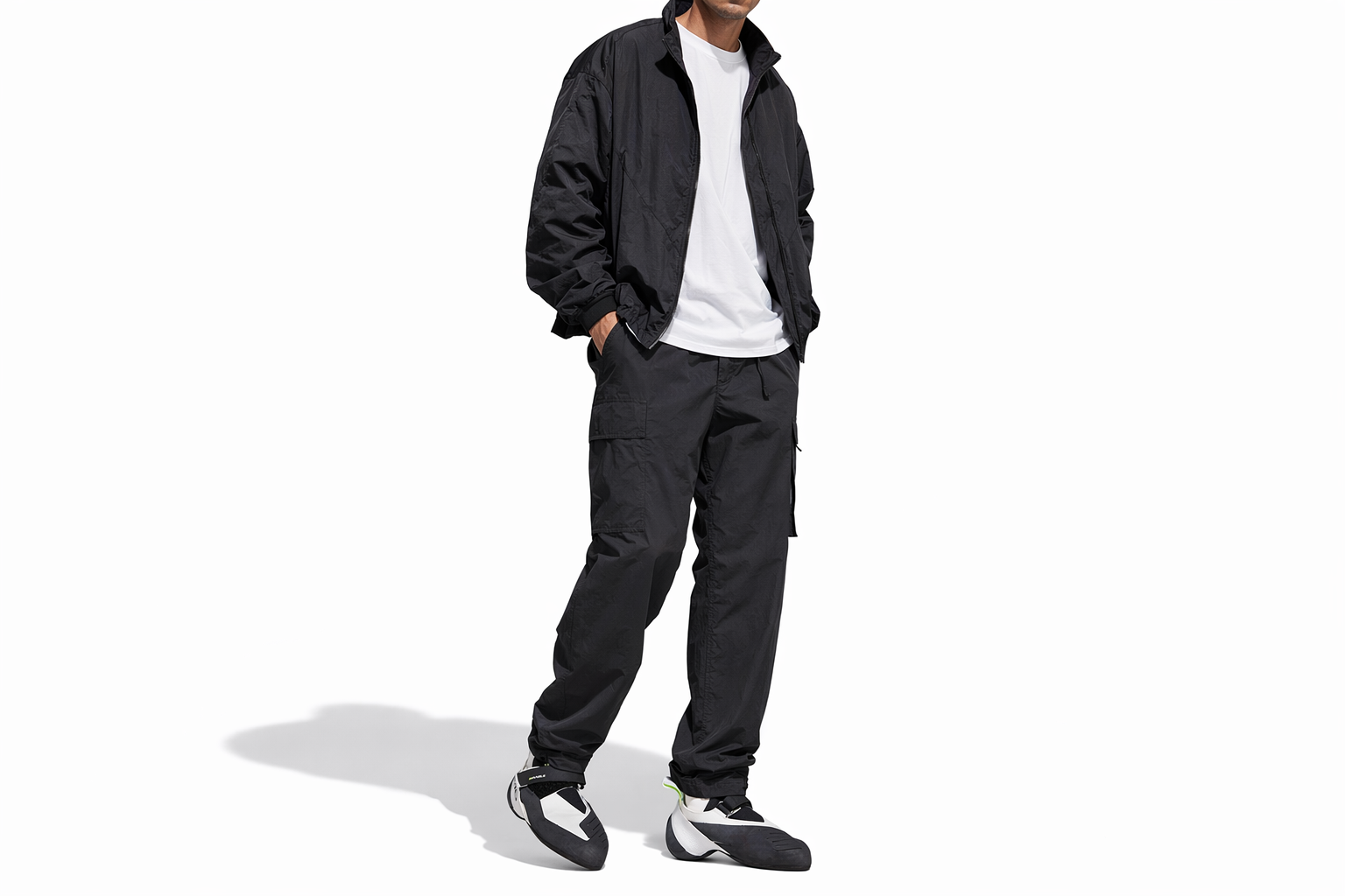 Order adidas Five Ten Hiangle ''Weiß Schwarz Grün'' EE9033