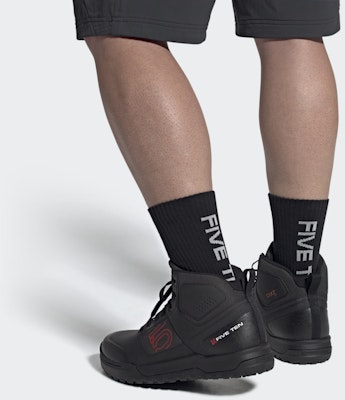 Five TenインパクトPro Mid 黒赤 FU7540 Sizing Five TenインパクトPro Mid 黒赤 FU7540