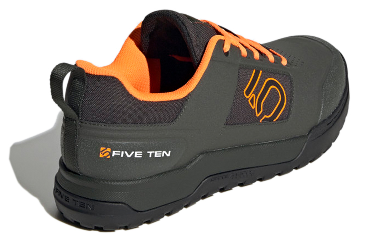 Shop 阿迪达斯 Five Ten Ten Impact Pro 山地车 耐磨 低帮 骑行鞋 黑橙