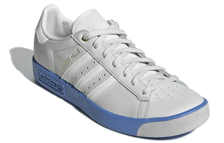 Lookbook adidas Forest Hills ''Blanc Cristal Bleu Réel'' EE5741