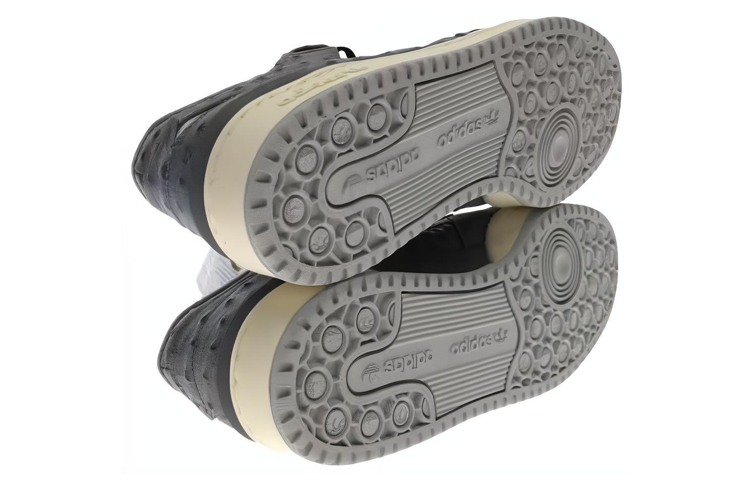 Lookbook 阿迪达斯Forum 84 Low x Mita运动鞋 GW3451