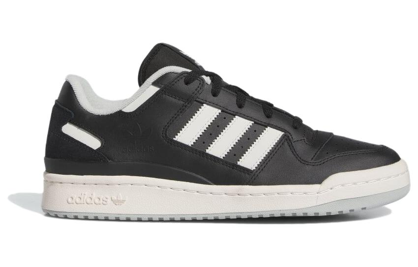 Lookbook adidas Forum ''Noir'' IE7218