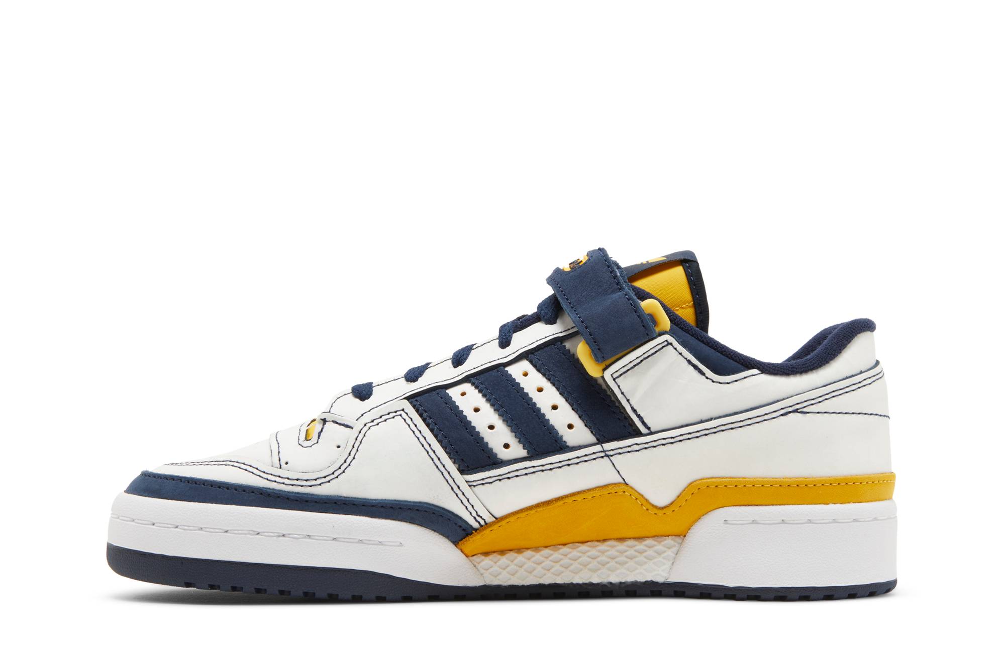 Lookbook 아디다스 포럼 로우 '디트로이트' 스나입스 독점 IE4786