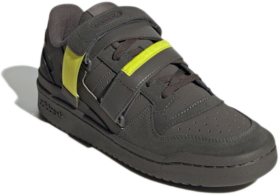 adidas Forum Low Strap 'Cinder' Lelaki Perang GX3657 Lookbook adidas Forum Low Strap 'Cinder' Lelaki Perang GX3657