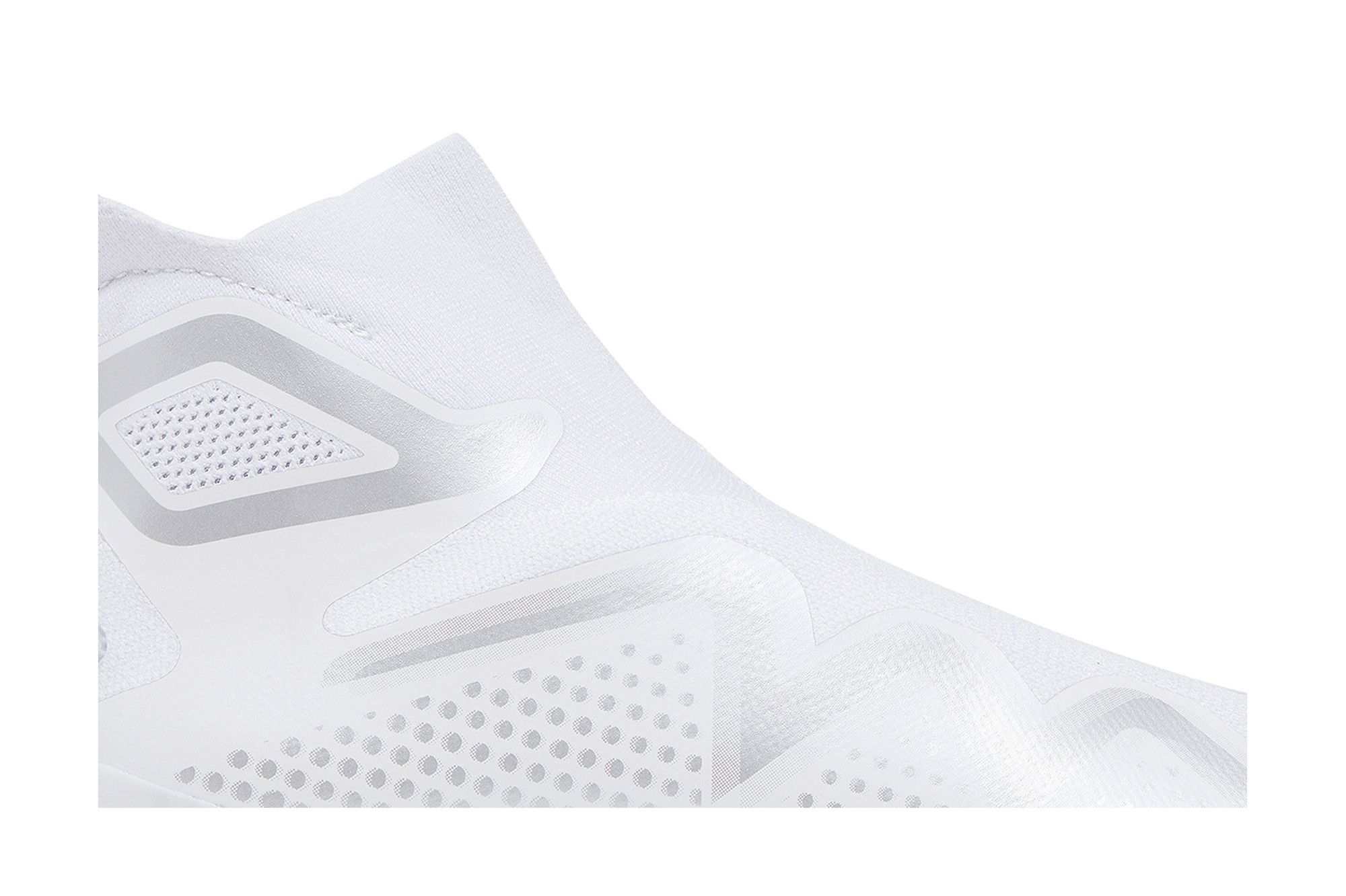 Order adidas Freak Ultra 22 ''Bianco Argento Metallizzato'' GX5131