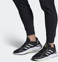 adidas Futureflow 'Black White' FW3371 Sizing adidas Futureflow 'Black White' FW3371