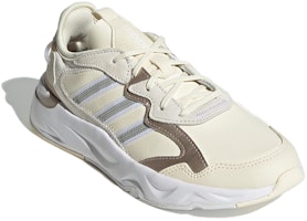 アディダス フューチャーフロー 'アイボリー' FZ0367 FZ0367 Lookbook アディダス フューチャーフロー 'アイボリー' FZ0367 FZ0367