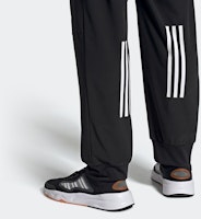 アディダス フューチャーフローCC 黒/ダークグレー FW7187 Sizing アディダス フューチャーフローCC 黒/ダークグレー FW7187