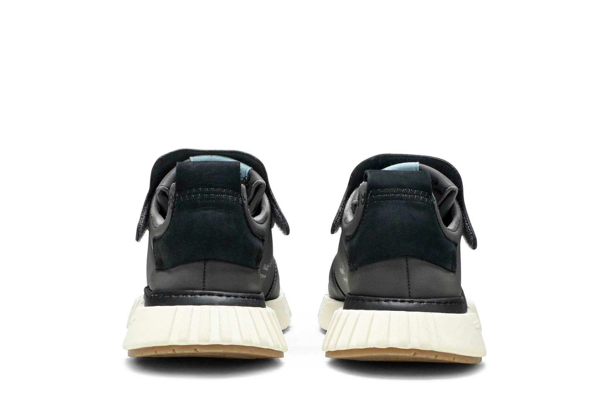 Details for アディダス  フューチャーペーサー "グレーカーボン" CM8453