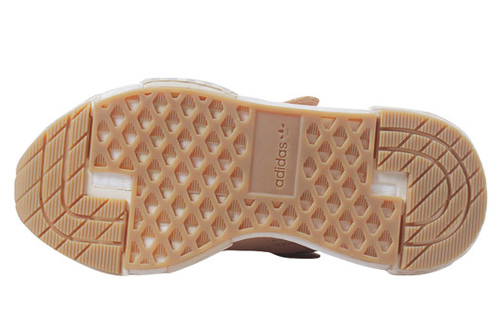 Purchase 阿迪达斯未来跑者'苍裸色' BD7914