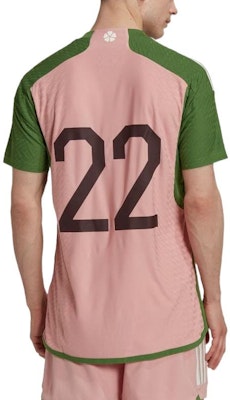 adidas FW22 Jepun Away NIGO Tee Pink - Baju Retro Piala Dunia 2022 Uniseks HS5759 Purchase adidas FW22 Jepun Away NIGO Tee Pink - Baju Retro Piala Dunia 2022 Uniseks HS5759