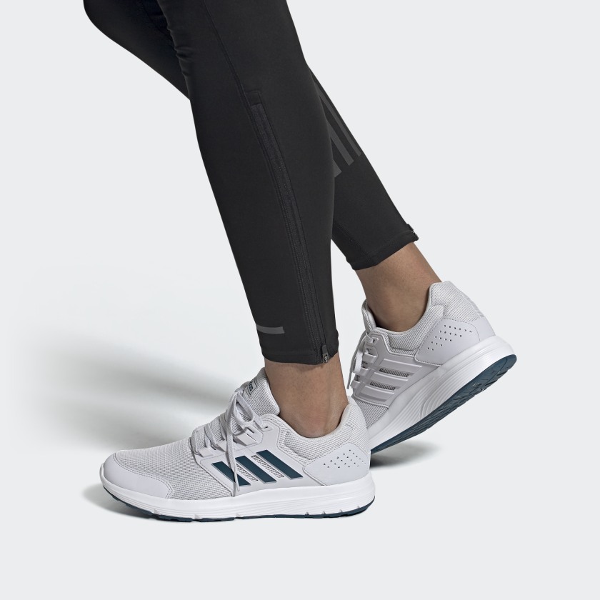 Sizing adidas Galaxy 4 Gris/Verde EG8374