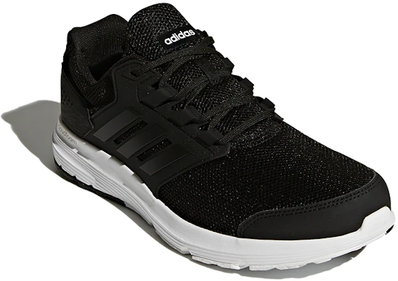 adidas Galaxy 4 M Zwart/Wit BB3563 Lookbook adidas Galaxy 4 M Zwart/Wit BB3563