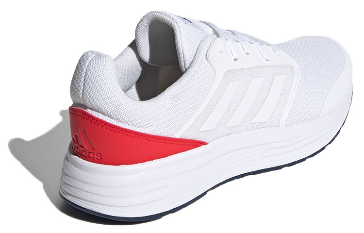 Shop ギャラクシー5 クラウドホワイト/レッド FY6719