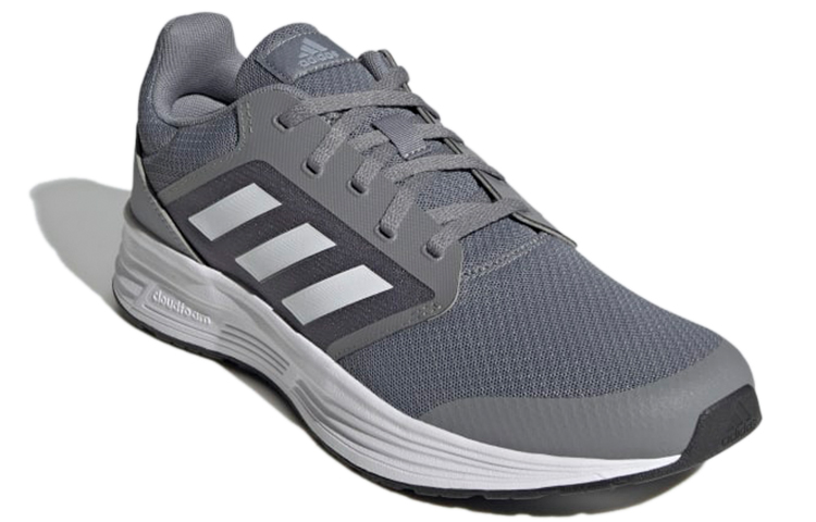 Lookbook アディダス ギャラクシー5 &quot;グレーヘイローシルバー&quot; H04593